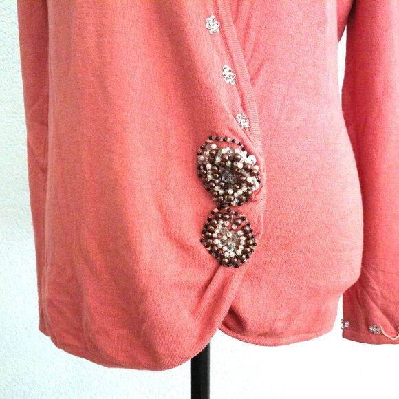 Mirrors, Peach/pink V-neck sweater with sequins and beads details - Picture 4 of 8